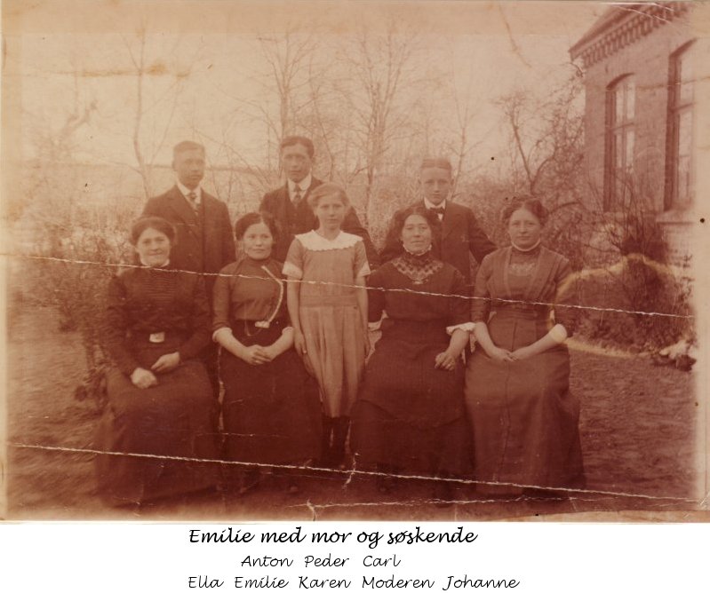Emilies mor og søskende i Skalbjerg